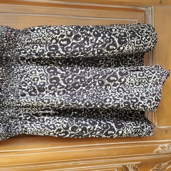 BCBG Generation romper, animal print. Size small.  Polyester.  Washable. - Picture 6 of 13